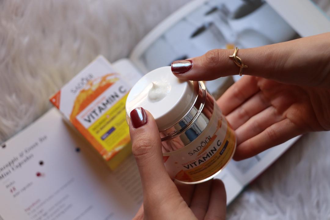 SADOER Vitamin C Collagen Face Cream – Firming & Hydrating